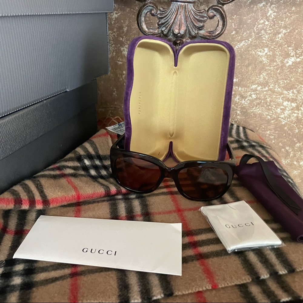 Gucci Authentic sunshades